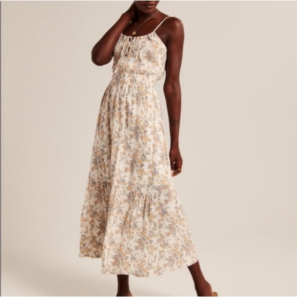 Abercrombie & Fitch Easy Waist Midaxi Dress